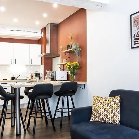 Apartment Le Constantin - Charme & Confort A 2 Pas Du Centre-ville